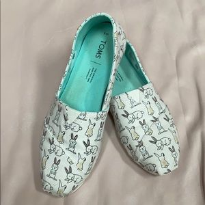 Limited edition Toms white bunny 🐇 shoes